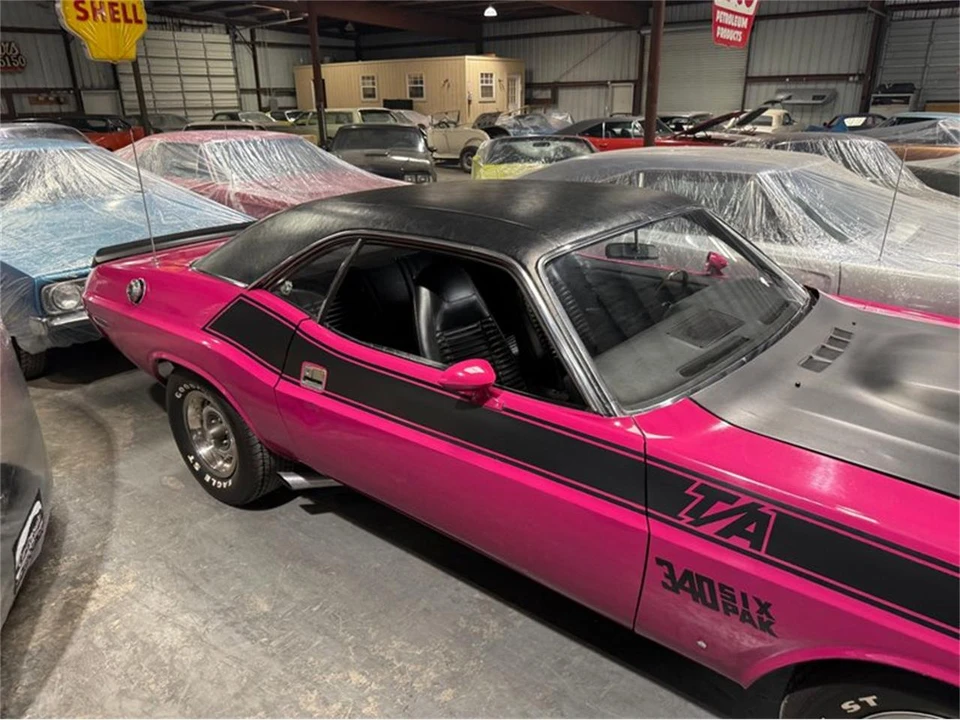 1970 Dodge Challenger R/T & T/A 1st Gen - Image 5 of 31