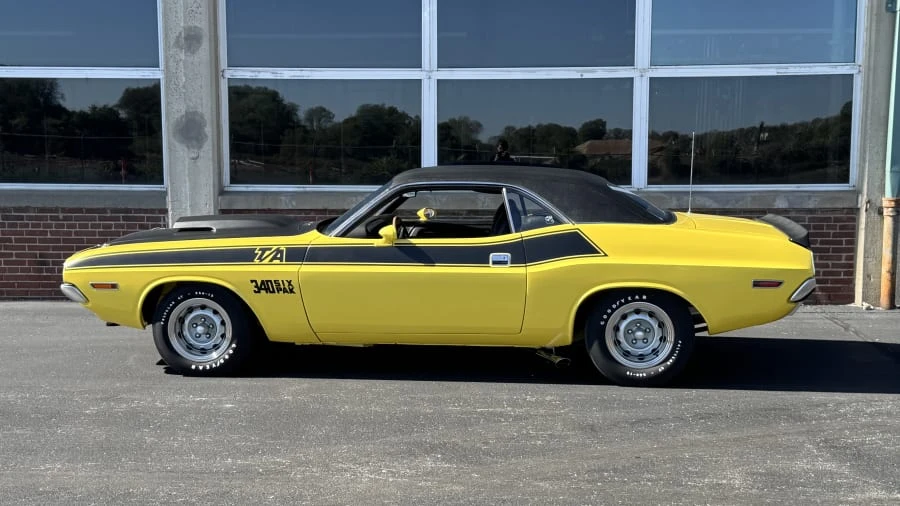 1970 Dodge Challenger R/T & T/A 1st Gen - Image 3 of 25