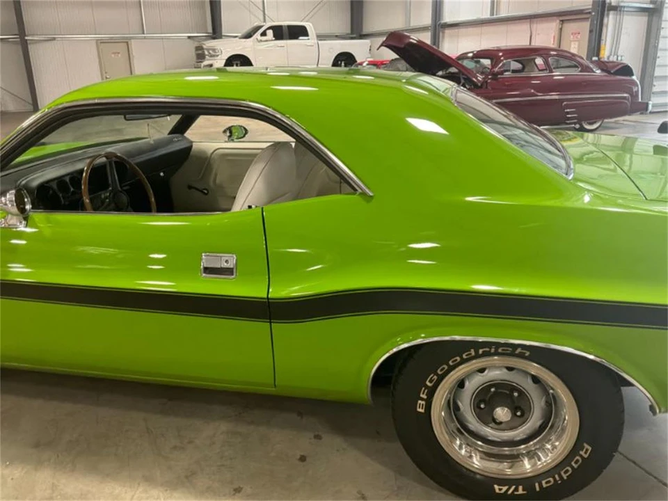 1970 Dodge Challenger 1st Gen - Image 13 of 30