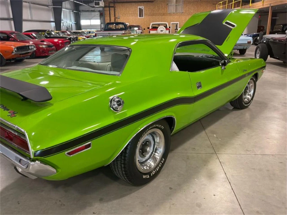 1970 Dodge Challenger 1st Gen - Image 15 of 30