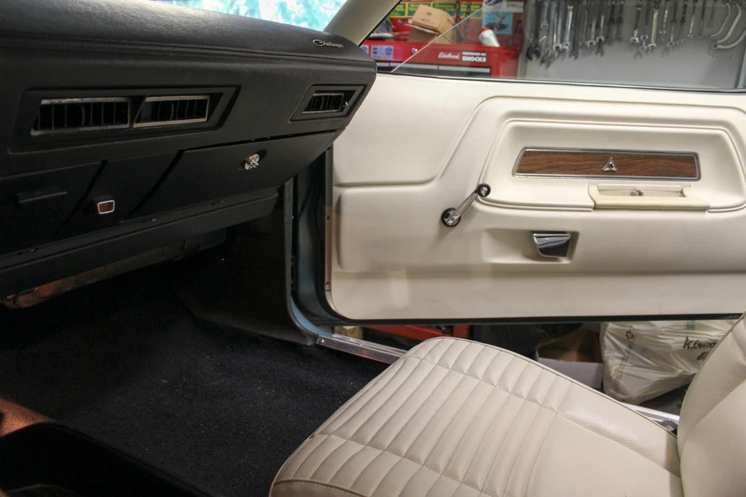 1970 Dodge Challenger 1st Gen - Image 10 of 31