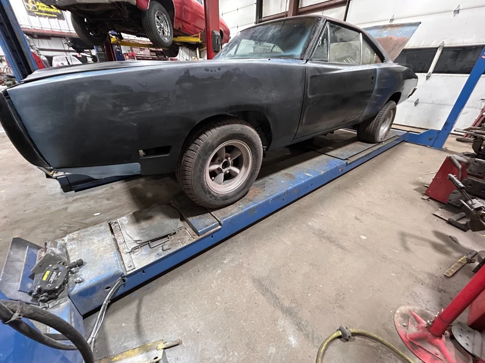 1970 Dodge Charger 2nd Gen - Image 2 of 21