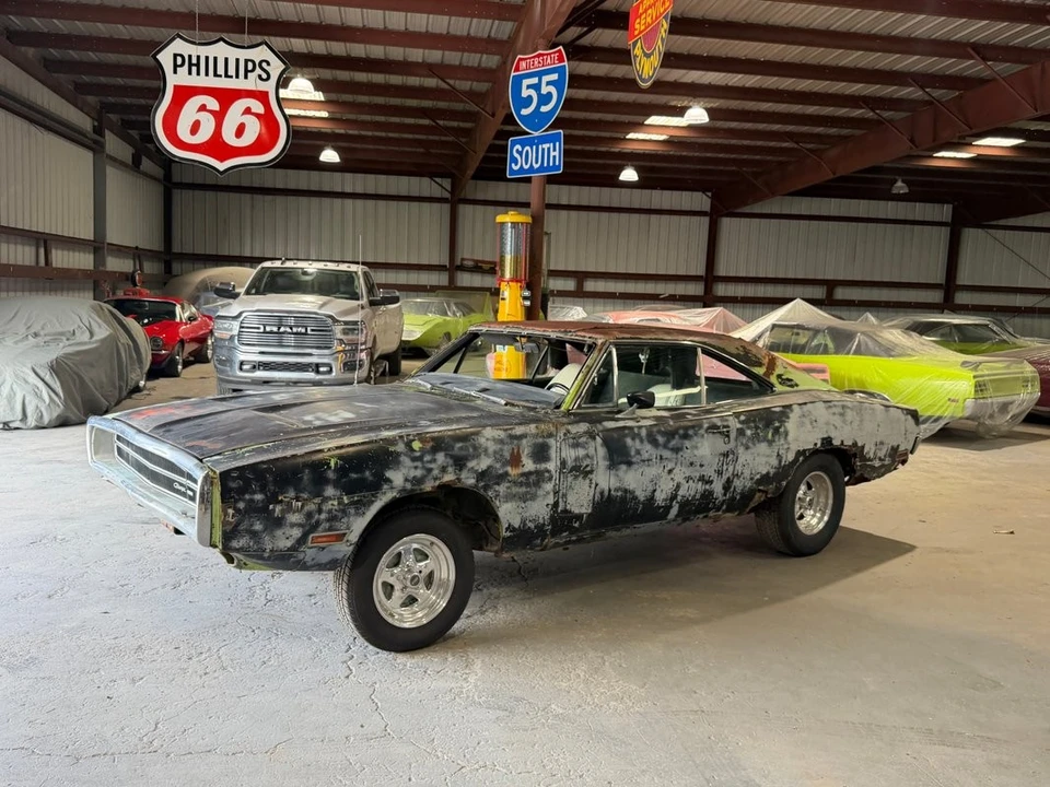1970 Dodge Charger 2nd Gen - Image 2 of 31