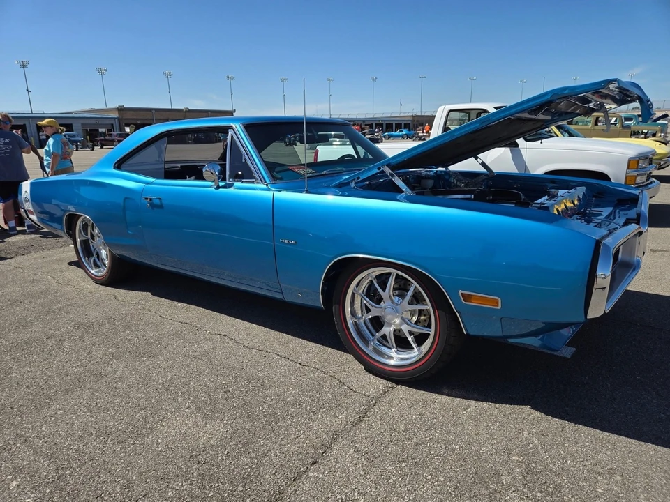 1970 Dodge Coronet 4th Gen - Image 2 of 20