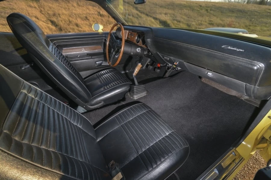 1970 Dodge Challenger Hemi 1st Gen - Image 4 of 20