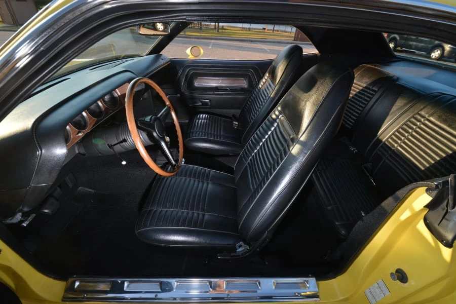 1970 Dodge Challenger Hemi 1st Gen - Image 15 of 20
