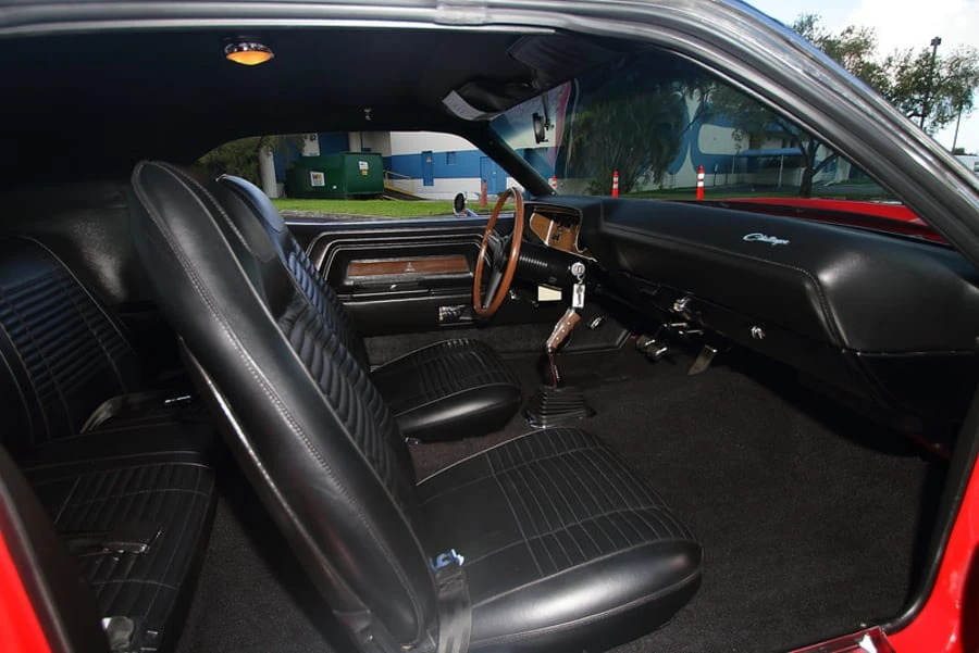 1970 Dodge Challenger Hemi 1st Gen - Image 6 of 12