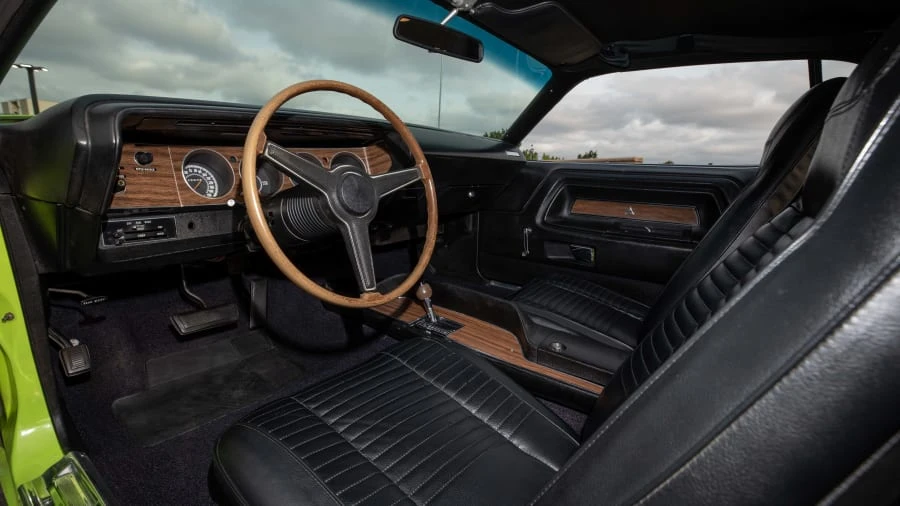 1970 Dodge Challenger Hemi 1st Gen - Image 4 of 31