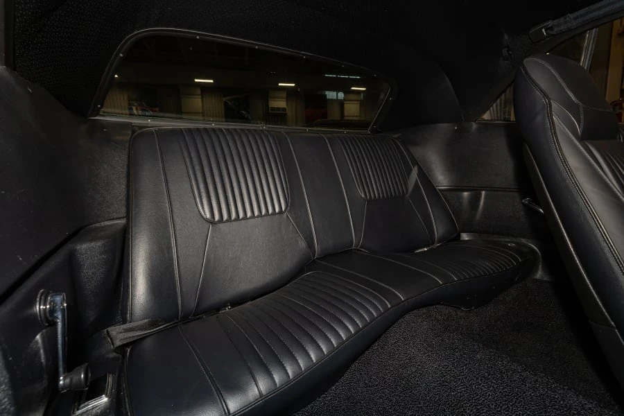 1970 Dodge Challenger Hemi 1st Gen - Image 19 of 31