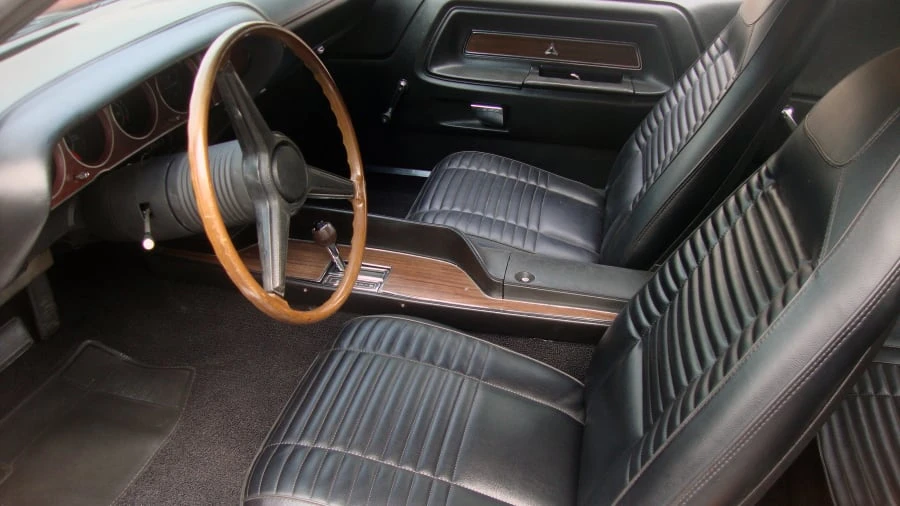 1970 Dodge Challenger Hemi 1st Gen - Image 4 of 10