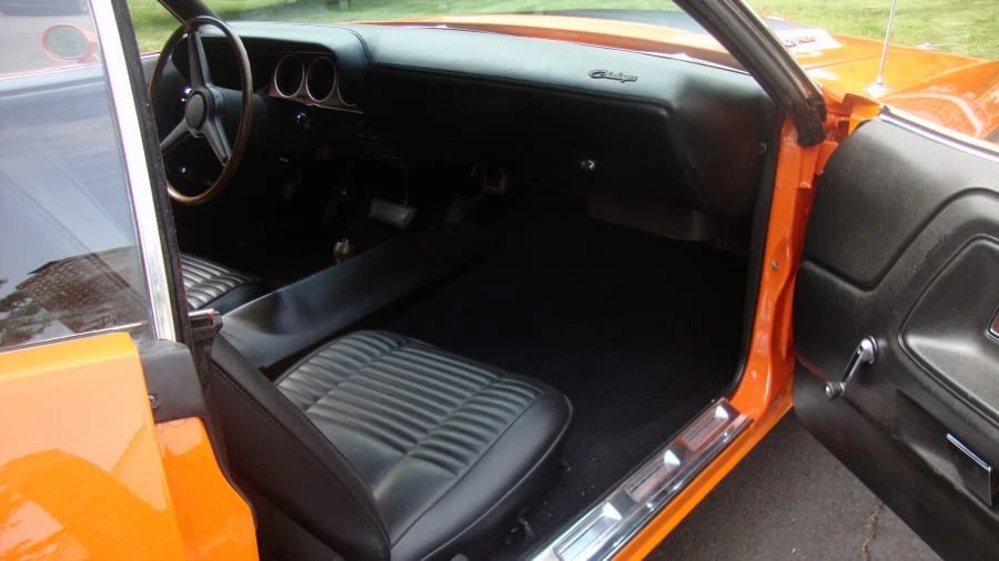 1970 Dodge Challenger Hemi 1st Gen - Image 5 of 10