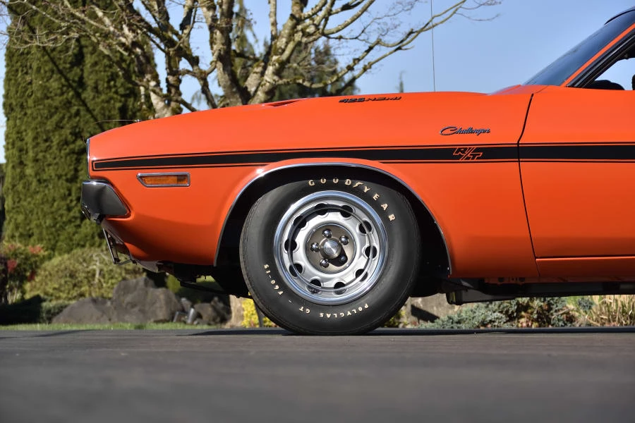 1970 Dodge Challenger Hemi 1st Gen - Image 13 of 31