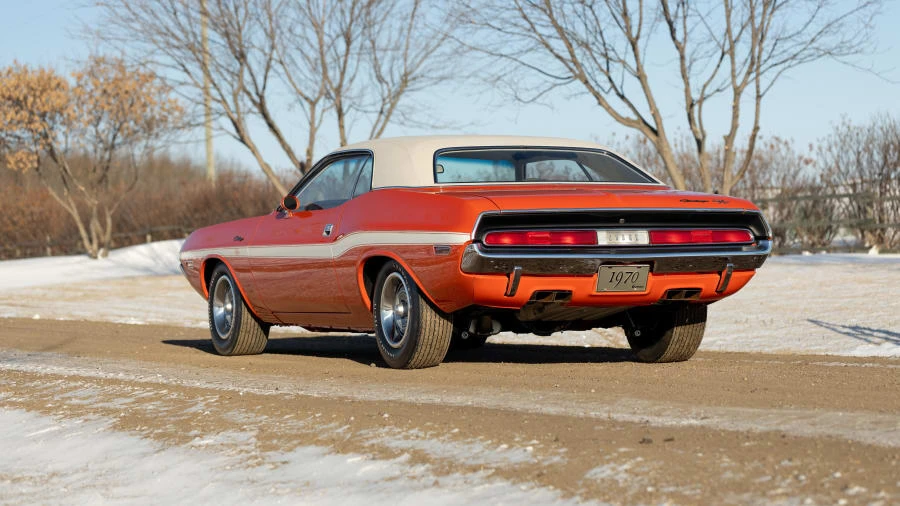 1970 Dodge Challenger Hemi 1st Gen - Image 15 of 31