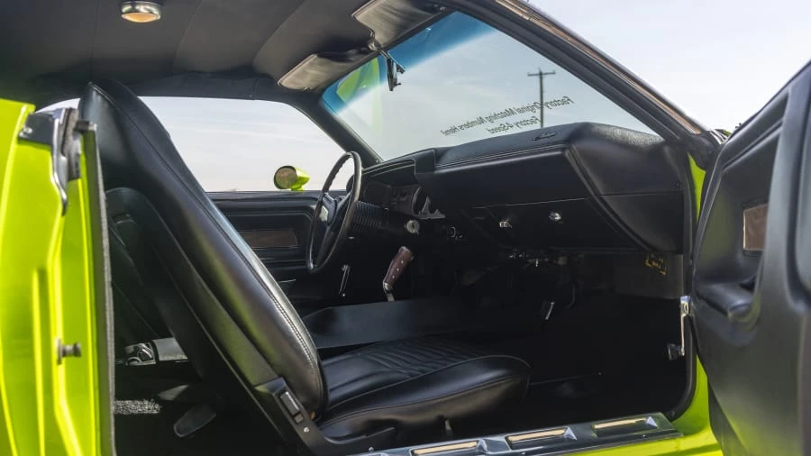 1970 Dodge Challenger Hemi 1st Gen - Image 5 of 31