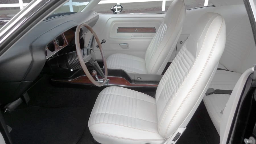 1970 Dodge Challenger Hemi 1st Gen - Image 4 of 12