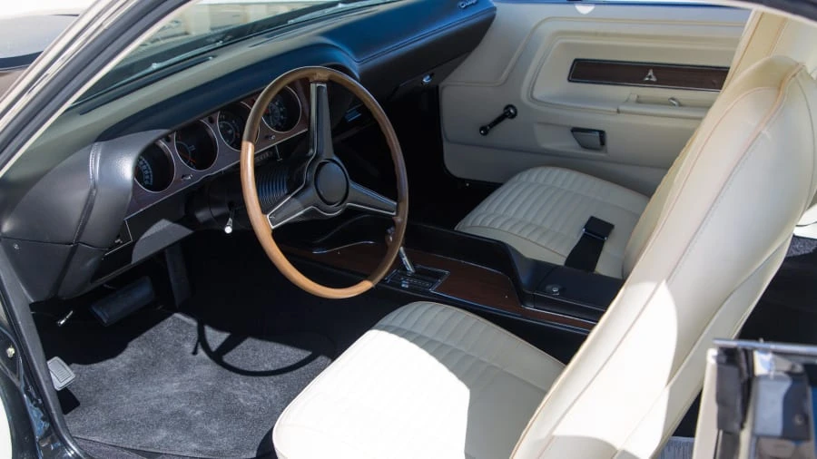 1970 Dodge Challenger Hemi 1st Gen - Image 4 of 12