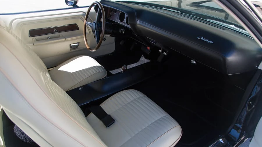 1970 Dodge Challenger Hemi 1st Gen - Image 5 of 12