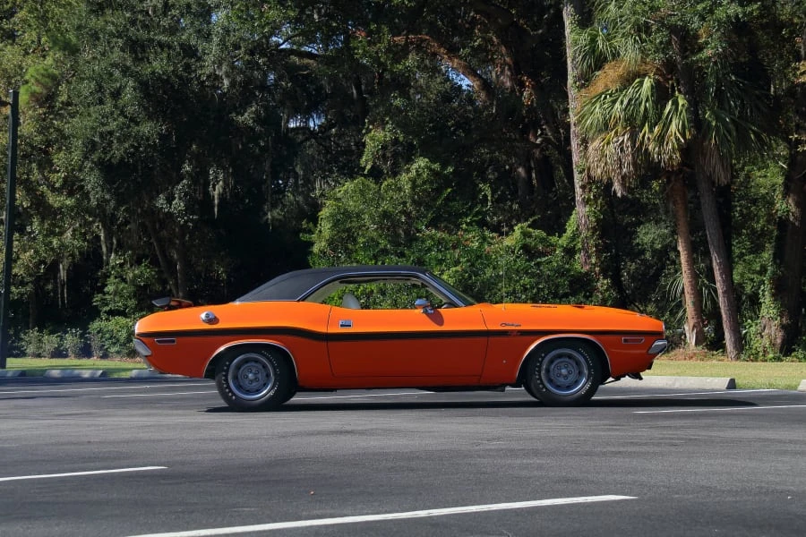 1970 Dodge Challenger Hemi 1st Gen - Image 11 of 27