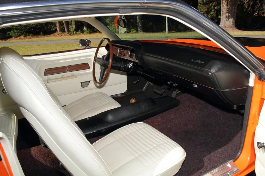 1970 Dodge Challenger Hemi 1st Gen - Image 16 of 27