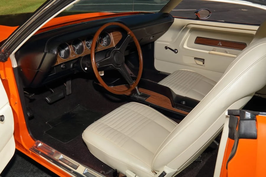 1970 Dodge Challenger Hemi 1st Gen - Image 17 of 27