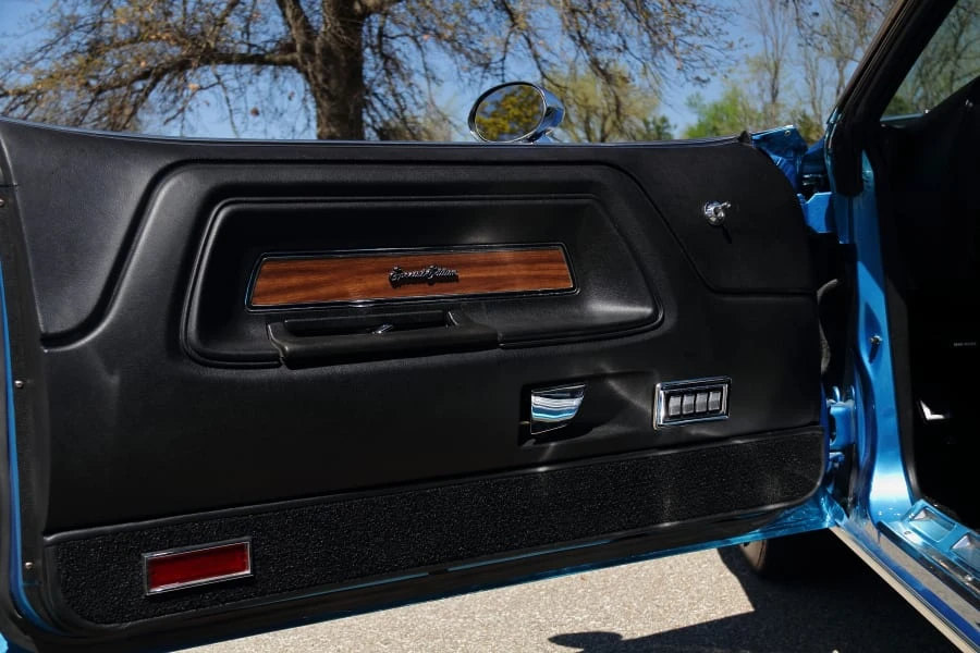 1970 Dodge Challenger Hemi 1st Gen - Image 24 of 31
