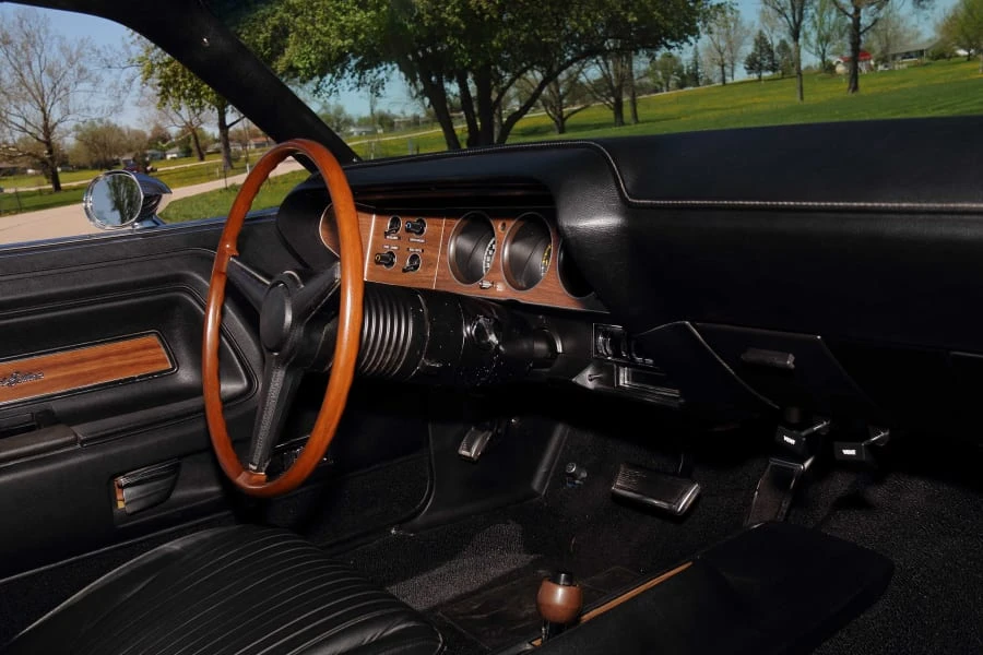 1970 Dodge Challenger Hemi 1st Gen - Image 18 of 31