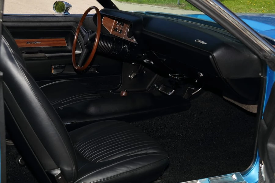 1970 Dodge Challenger Hemi 1st Gen - Image 17 of 31