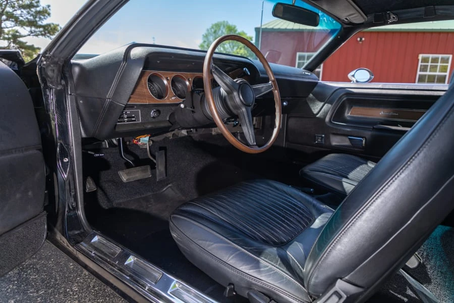 1970 Dodge Challenger Hemi 1st Gen - Image 26 of 31