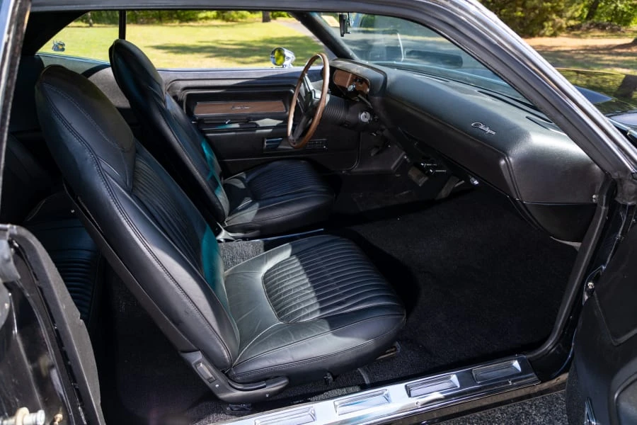1970 Dodge Challenger Hemi 1st Gen - Image 22 of 31