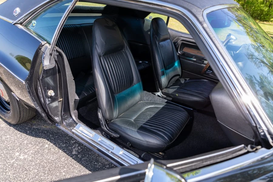 1970 Dodge Challenger Hemi 1st Gen - Image 28 of 31