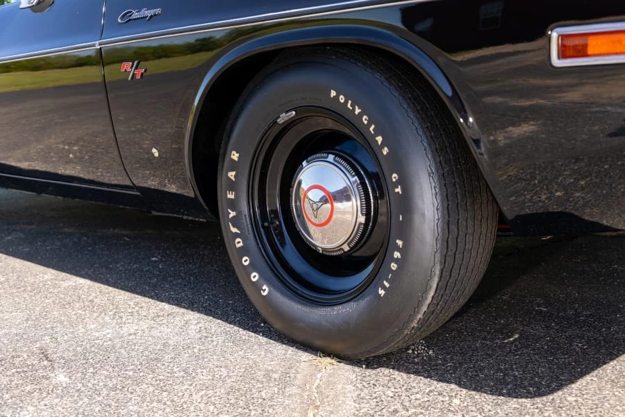 1970 Dodge Challenger Hemi 1st Gen - Image 20 of 31