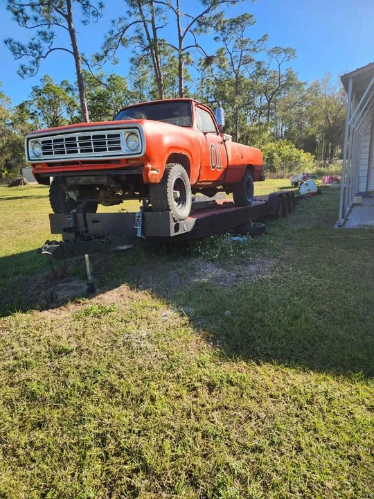 1970 Dodge Power Wagon - Image 2 of 10