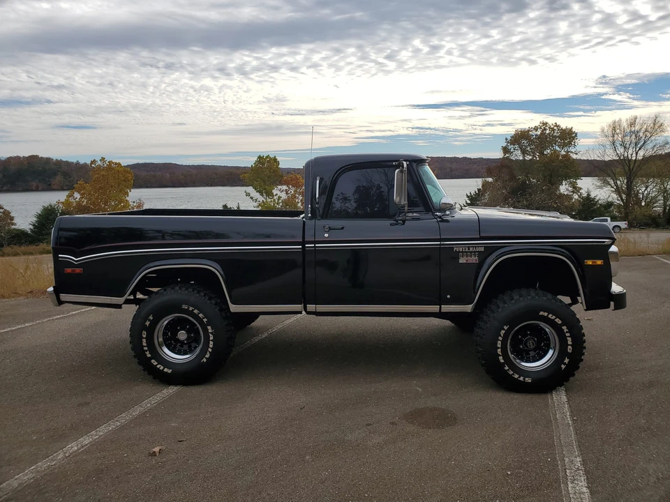 1970 Dodge Power Wagon - Image 12 of 31