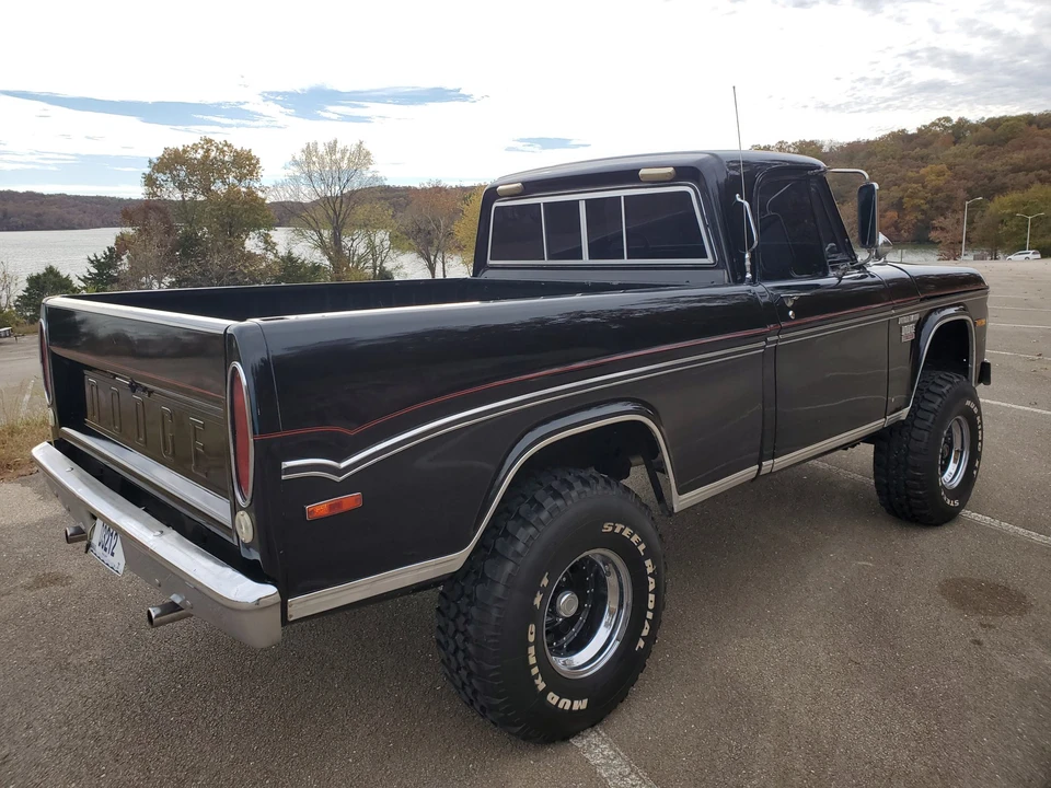 1970 Dodge Power Wagon - Image 11 of 31
