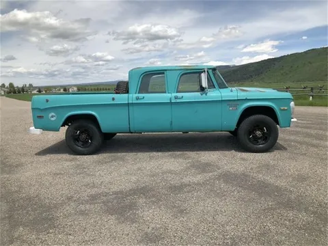 1970 Dodge Power Wagon