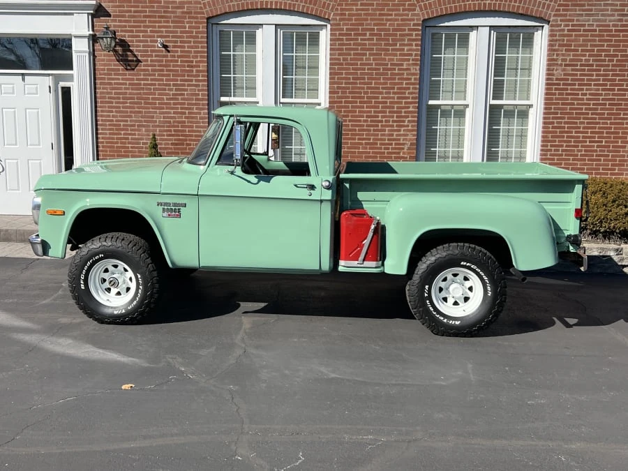 1970 Dodge Power Wagon - Image 2 of 8