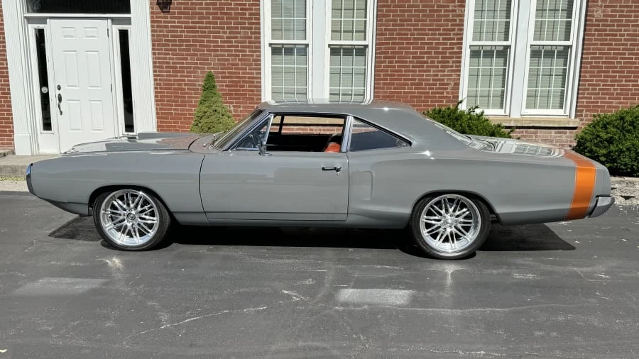 1970 Dodge Super Bee - Image 2 of 12