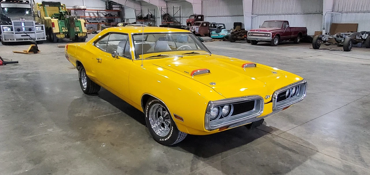 1970 Dodge Super Bee - Image 2 of 31