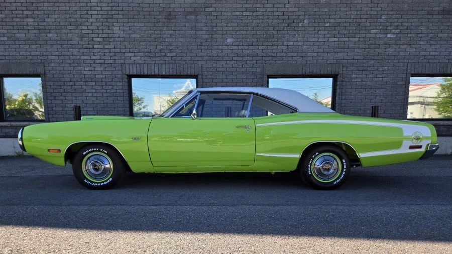 1970 Dodge Super Bee - Image 2 of 31