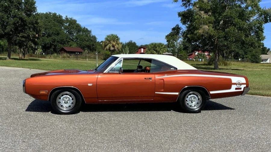 1970 Dodge Super Bee - Image 2 of 17
