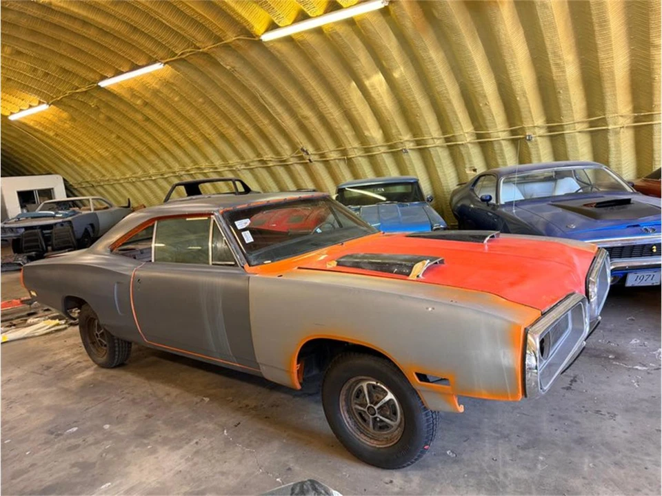 1970 Dodge Super Bee - Image 2 of 31