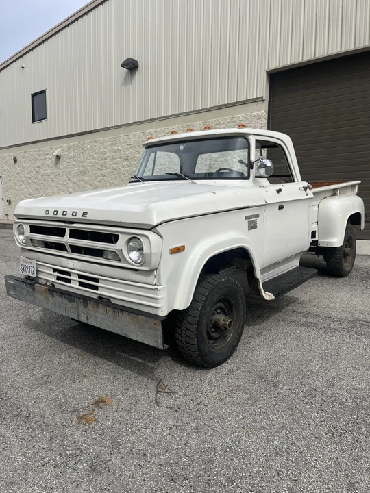 1970 Dodge Power Wagon - Image 2 of 31