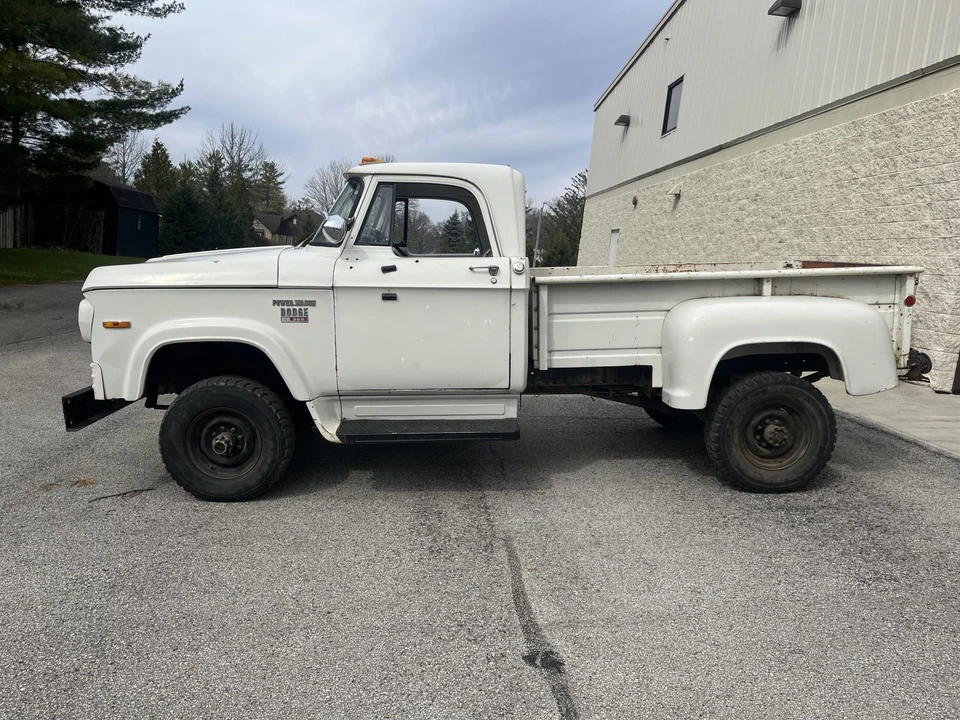 1970 Dodge Power Wagon - Image 9 of 31