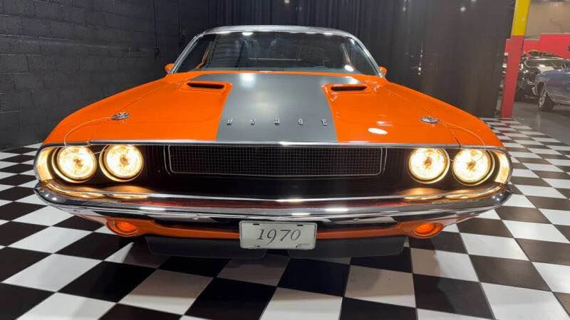 1970 Dodge Challenger Hemi 1st Gen - Image 6 of 19