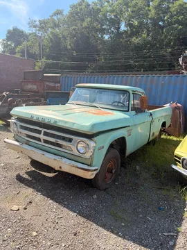1970 Dodge power wagon 100