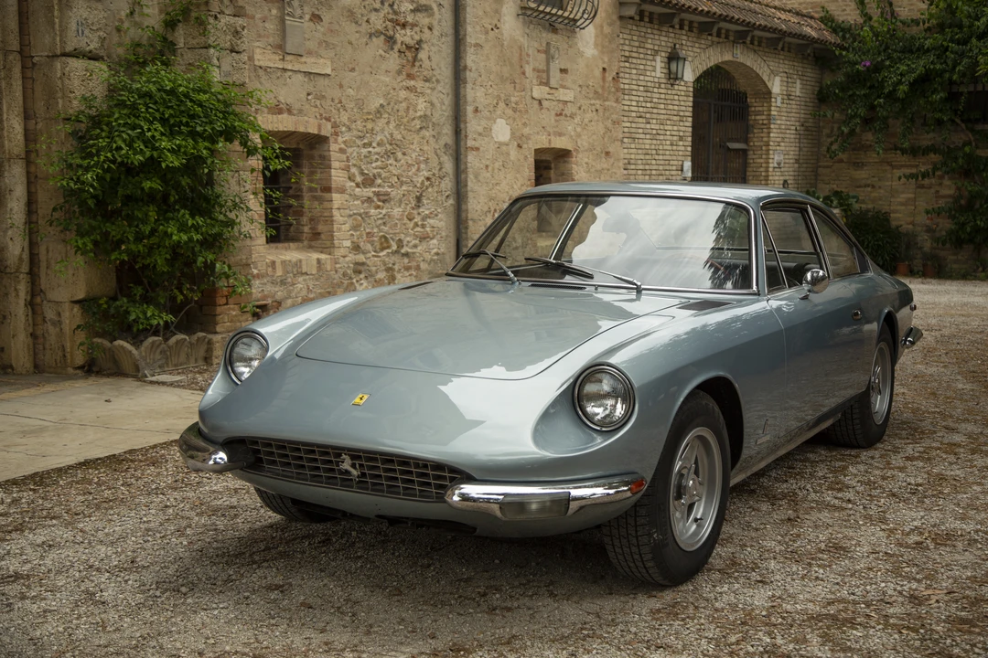 1971 Ferrari 365 GT 2+2 - Image 2 of 2