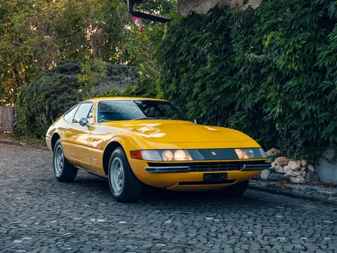 1970 Ferrari 365 GTB/4 Daytona Berlinetta by Scaglietti