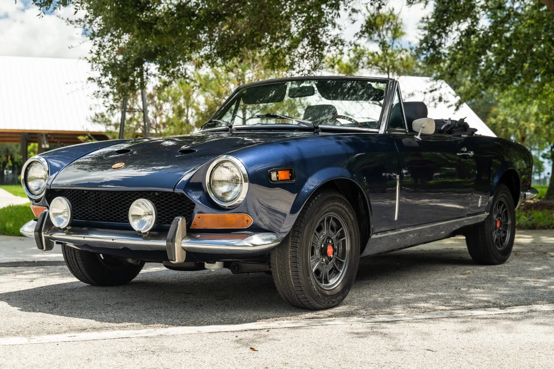 1970 Fiat 124 Sport Spider - Image 13 of 31