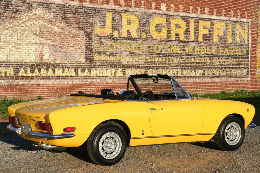 1970 Fiat 124 Sport Spider - Image 9 of 31