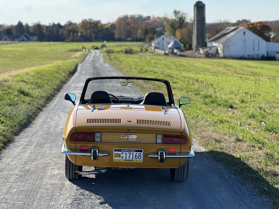 1970 Fiat 850 Spider - Image 13 of 31